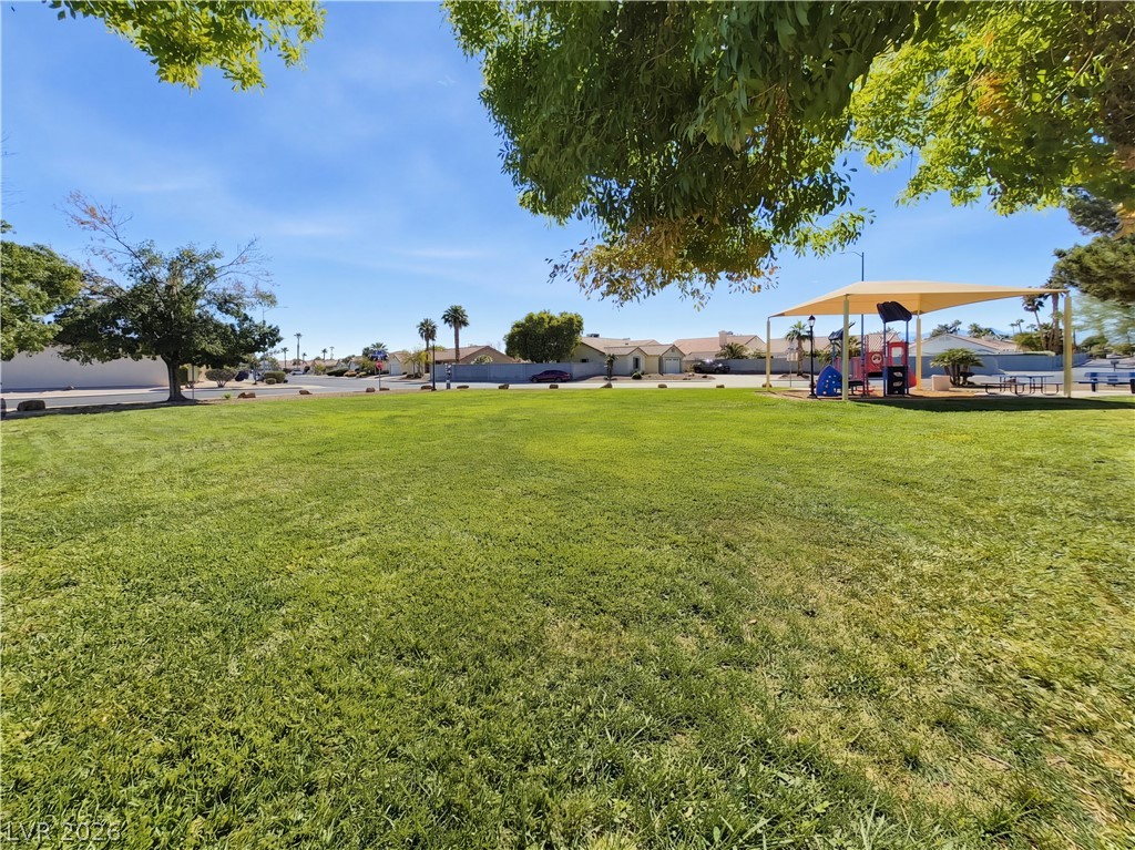 Photo 7 of 35, 633 Roberta Alecia Avenue