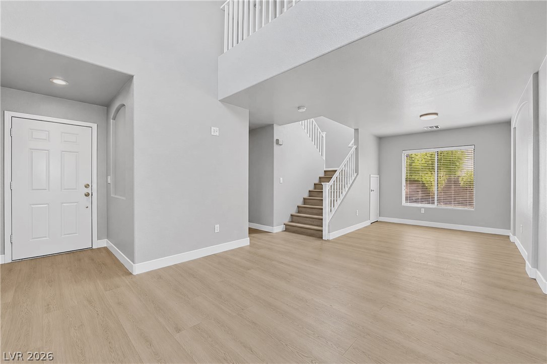 Photo 5 of 11004 Linden Leaf Avenue