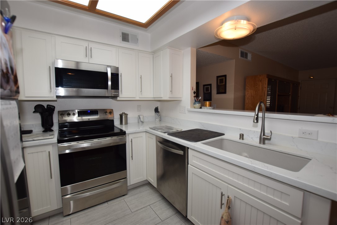 Photo 19 of 48, 1575 W Warm Springs Road #1514