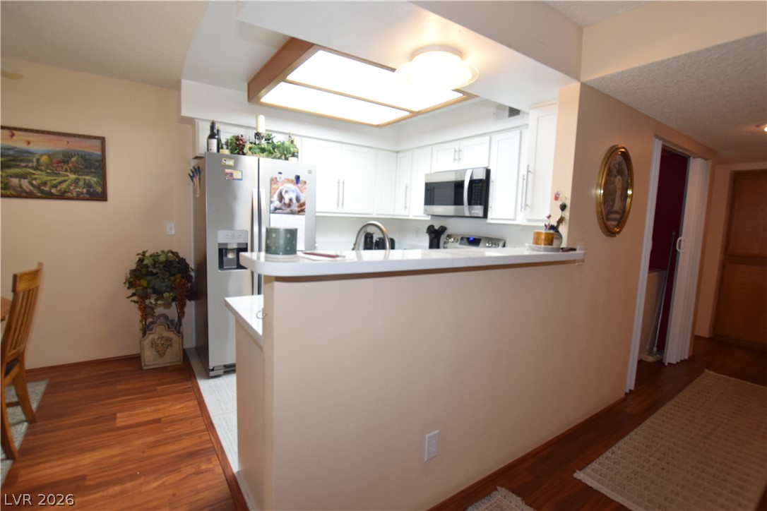 Photo 12 of 48, 1575 W Warm Springs Road #1514