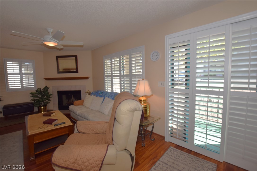Photo 6 of 48, 1575 W Warm Springs Road #1514