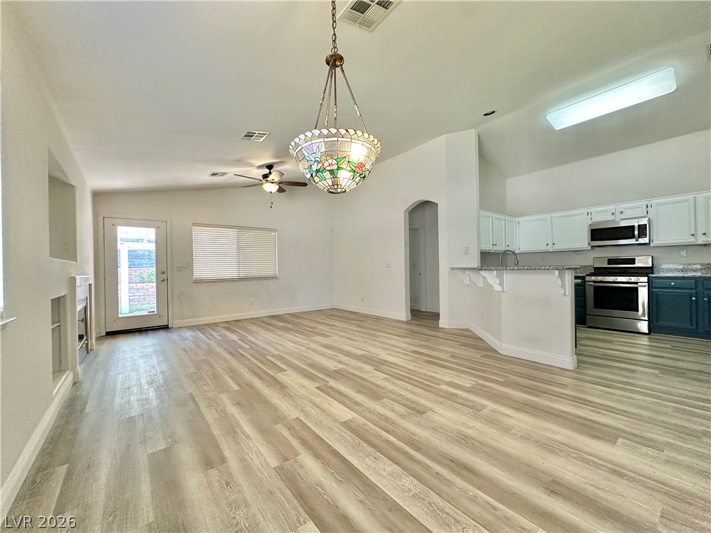Photo 6 of 43, 519 Lambourne Court