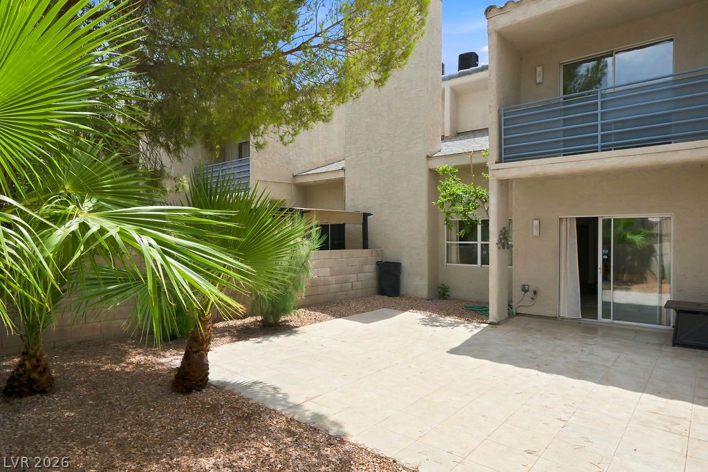 Photo 17 of 19, 6250 W Flamingo Road #62