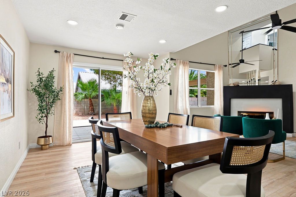 Photo 4 of 6250 W Flamingo Road #62