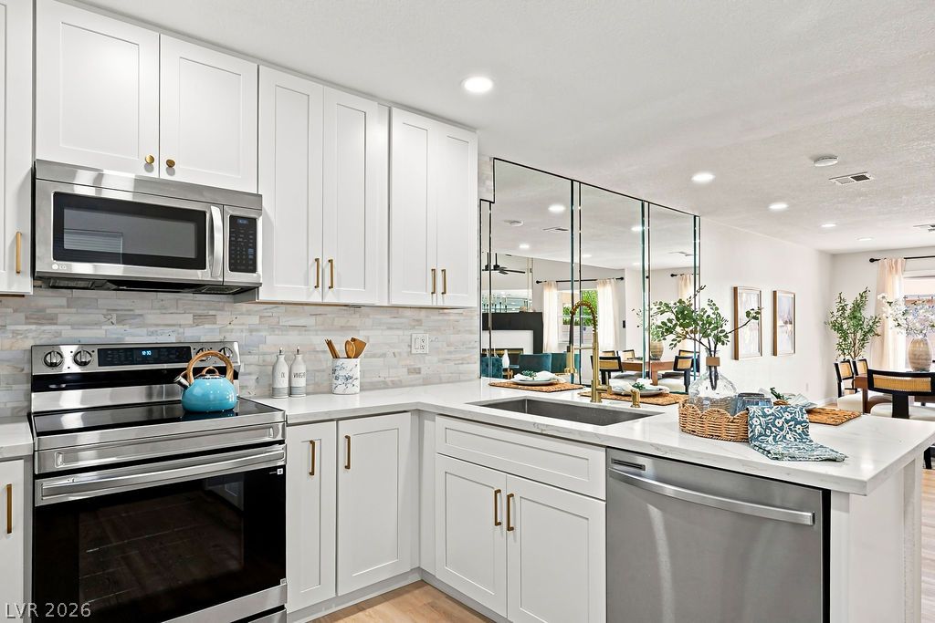 Photo 2 of 6250 W Flamingo Road #62