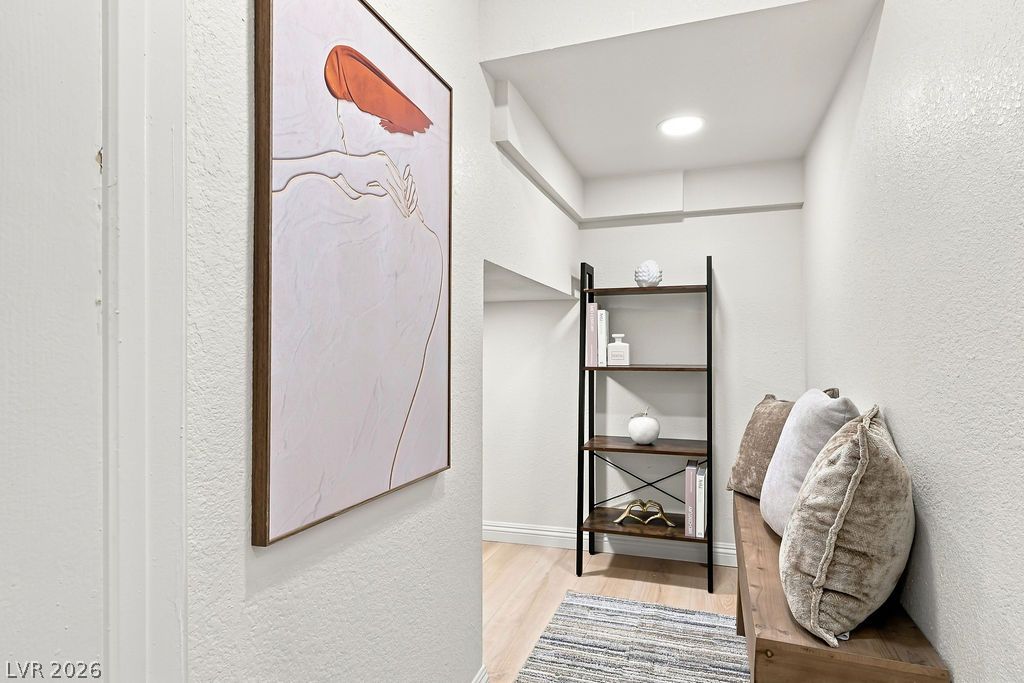 Photo 8 of 19, 6250 W Flamingo Road #62