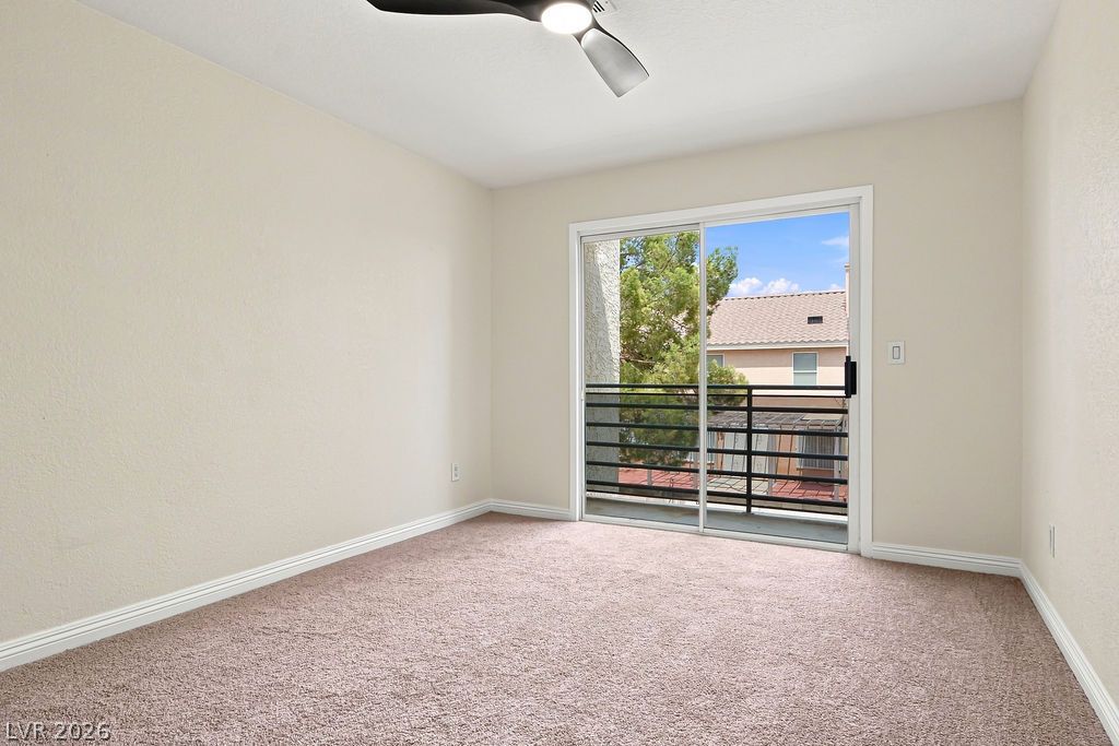 Photo 14 of 19, 6250 W Flamingo Road #62