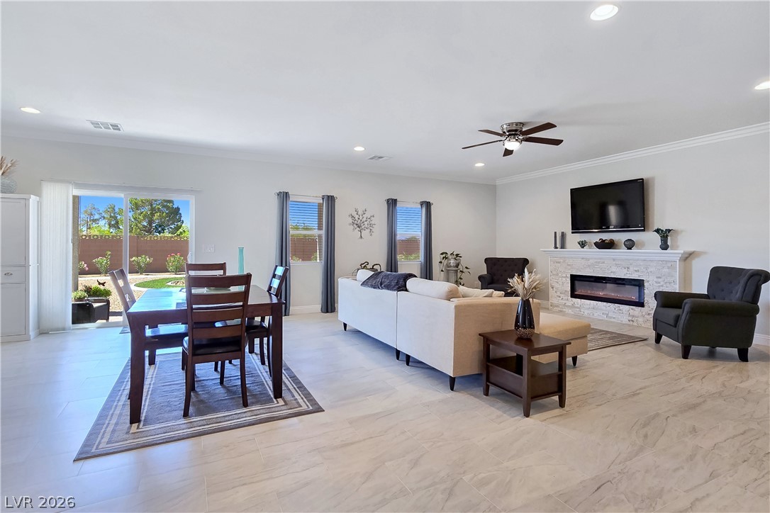 Photo 6 of 42, 5471 Lincolnwood Court