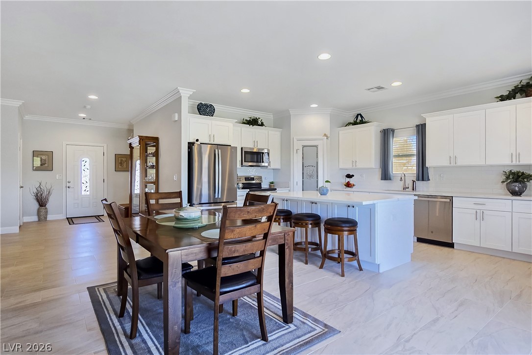 Photo 15 of 42, 5471 Lincolnwood Court