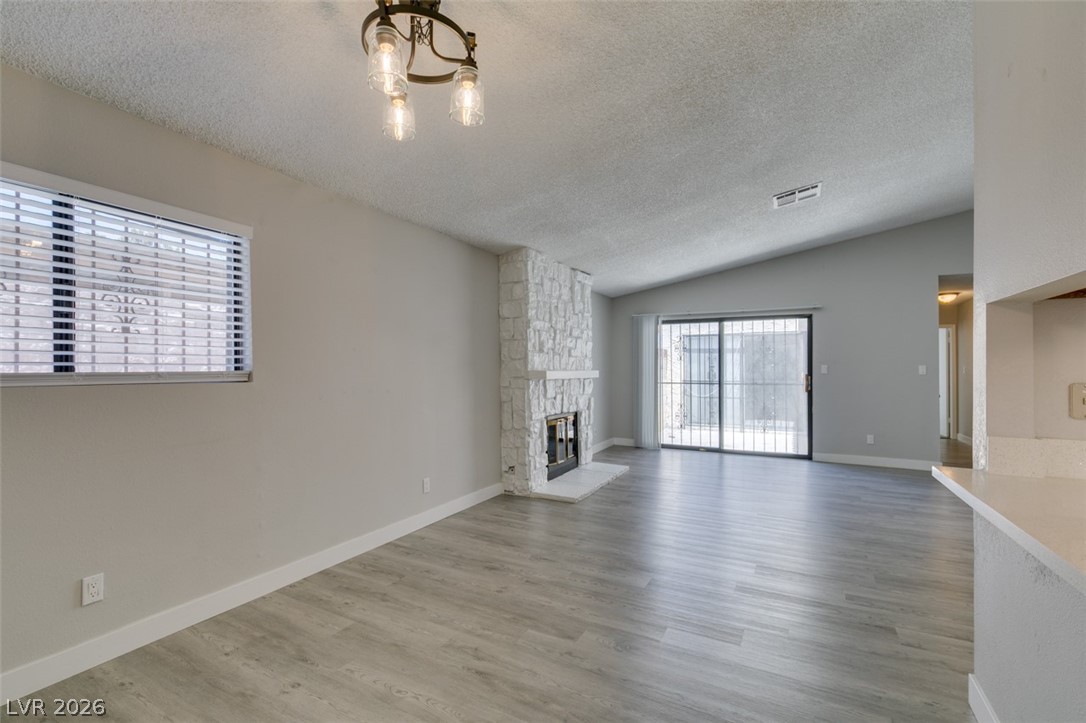 Photo 20 of 33, 3355 Racquet Street