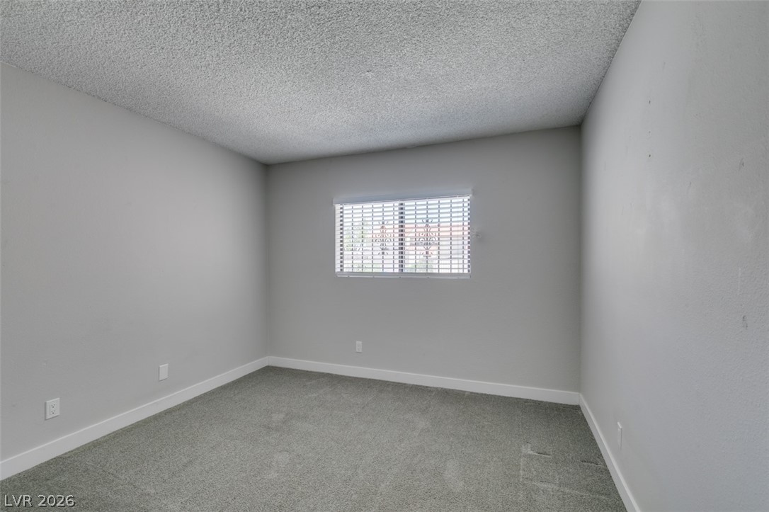 Photo 22 of 33, 3355 Racquet Street