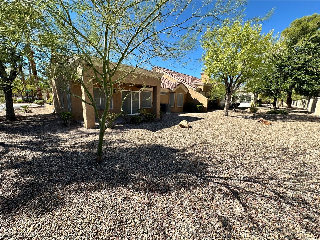 Photo 17 of 18, 8700 Shorecliff Drive