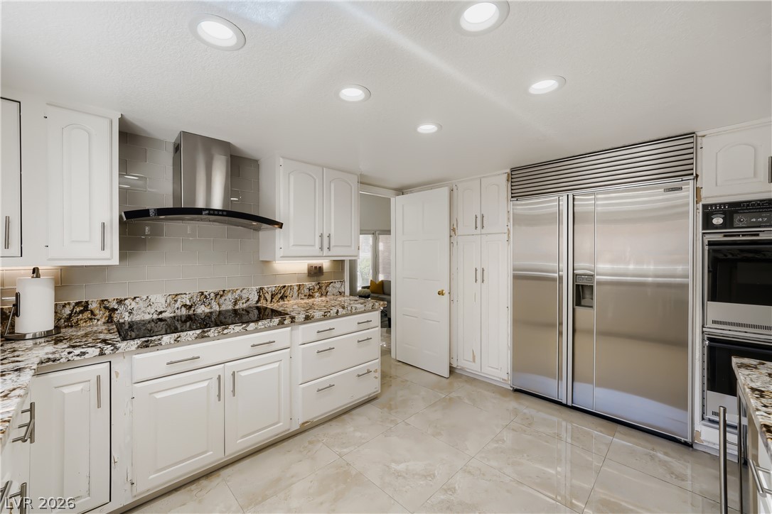 Photo 14 of 35, 5105 Turnberry Lane