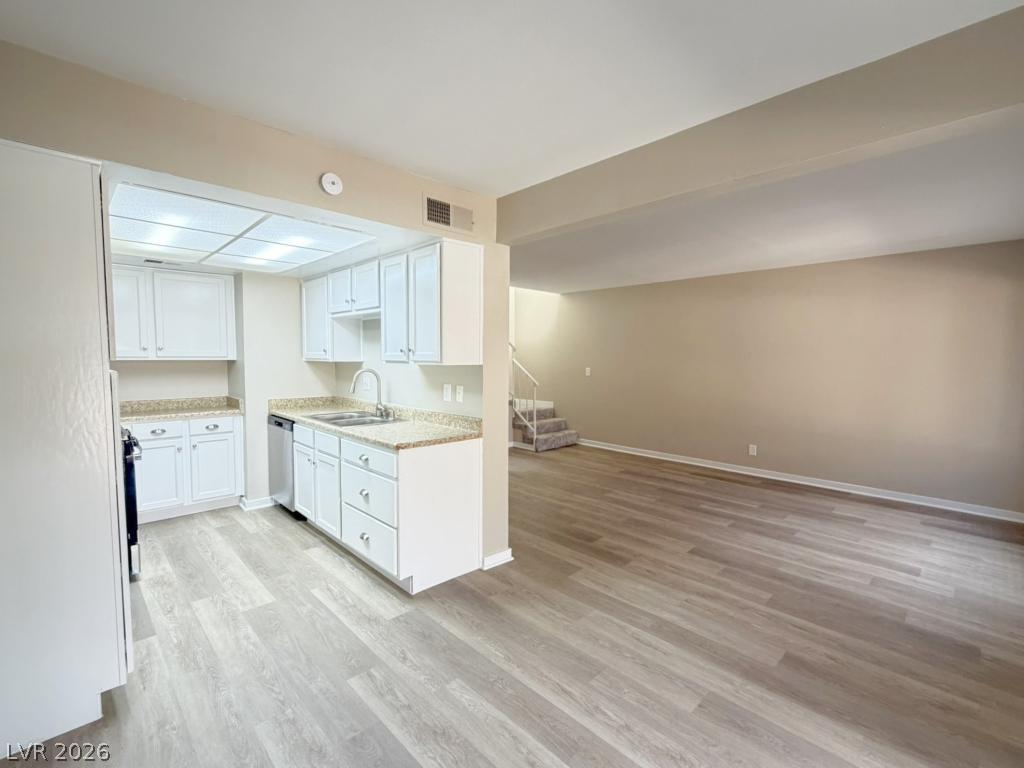 Photo 22 of 27, 200 Brookside Lane #C