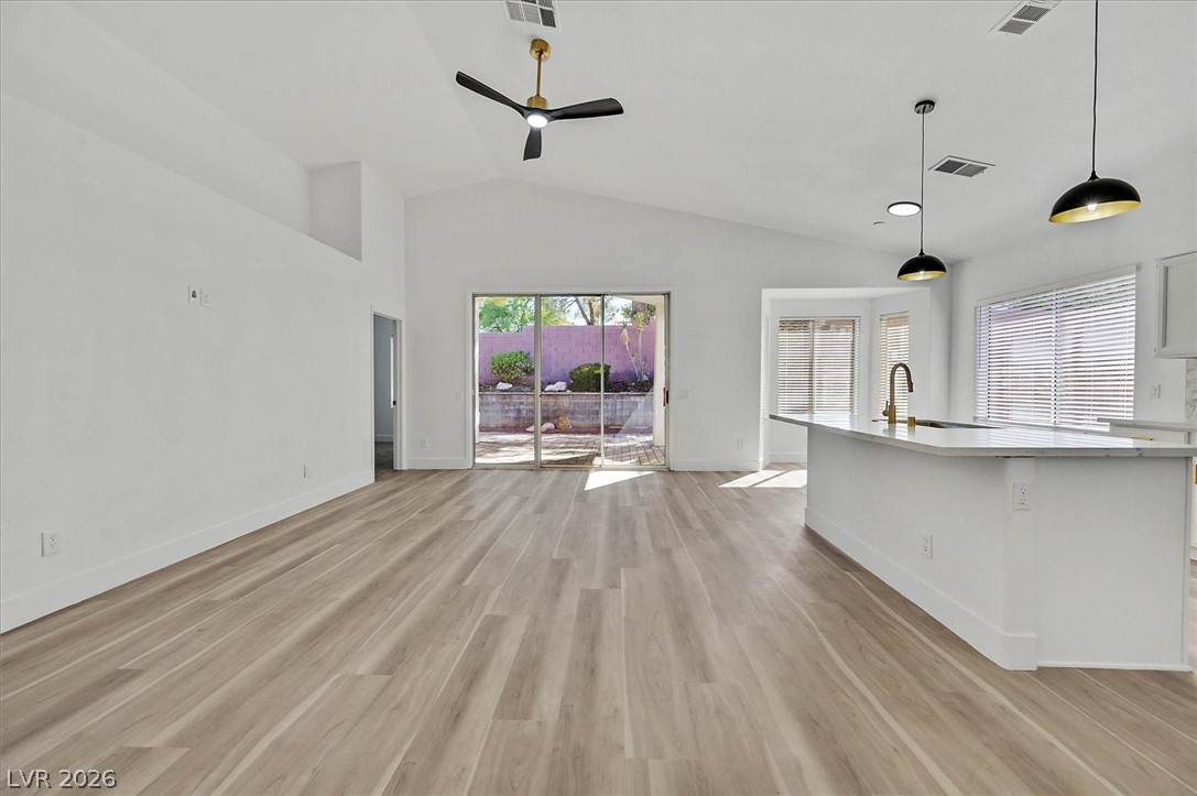 Photo 8 of 35, 8433 Sea Glen Drive