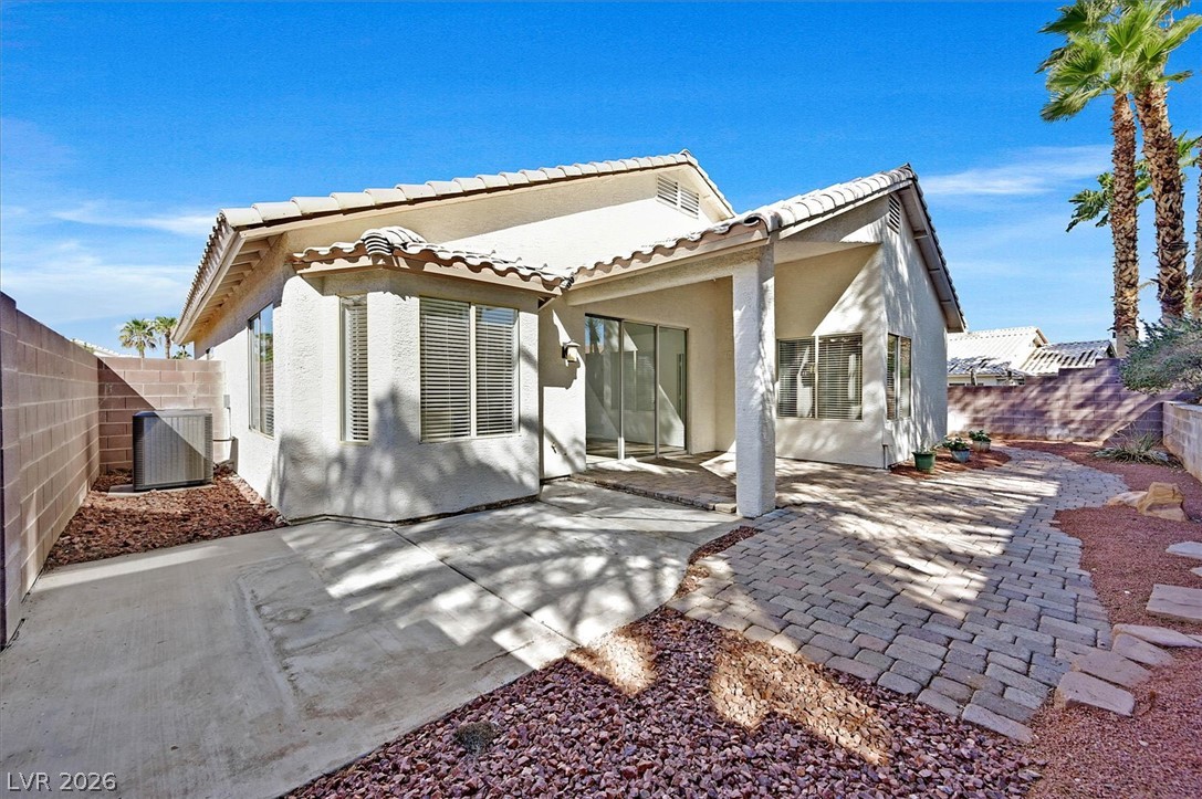 Photo 23 of 35, 8433 Sea Glen Drive