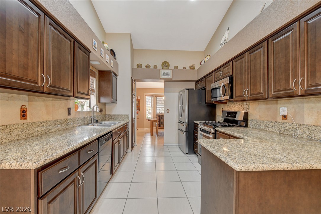 Photo 9 of 52, 5020 Pacific Grove Drive