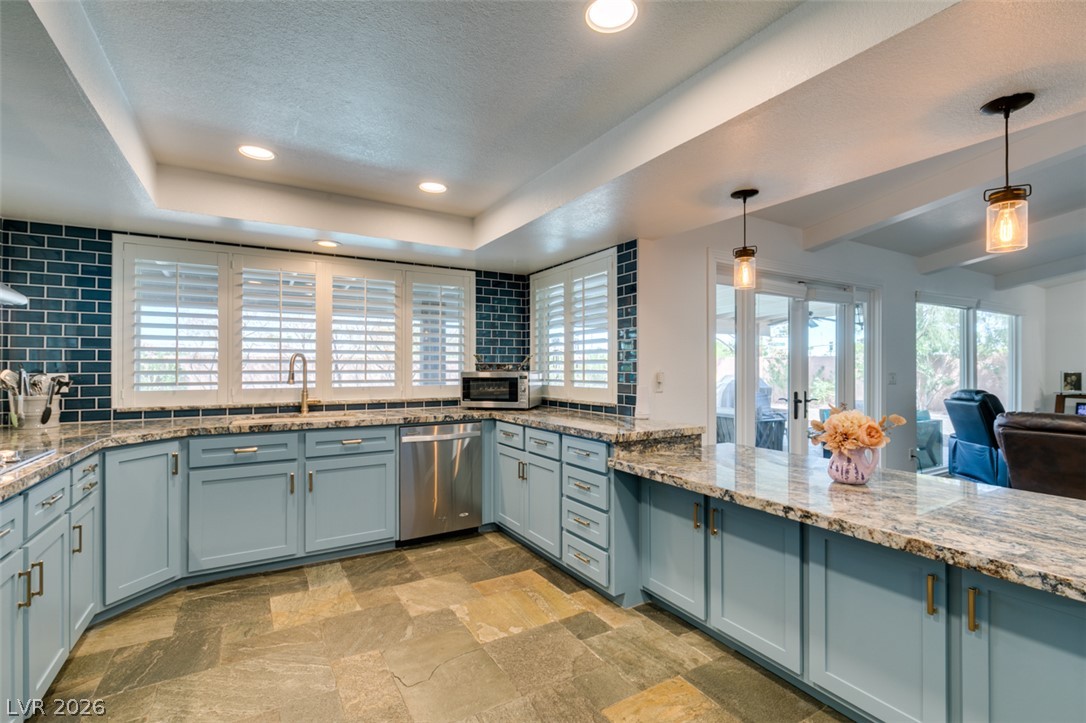 Photo 18 of 39, 2246 Almart Circle