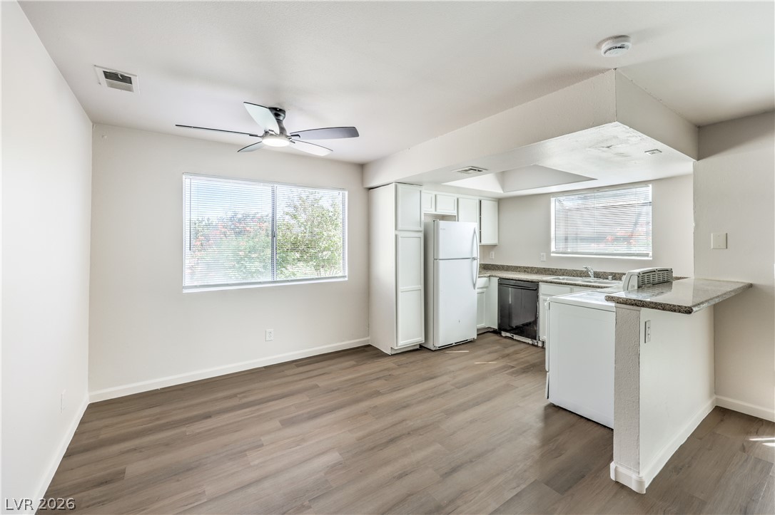 Photo 8 of 31, 7300 Pirates Cove Road #1086