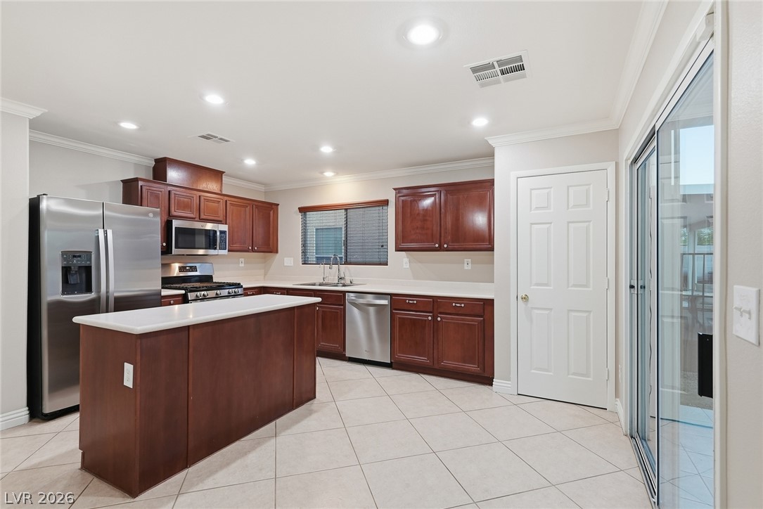 Photo 7 of 64, 7616 Emerald Ridge Court