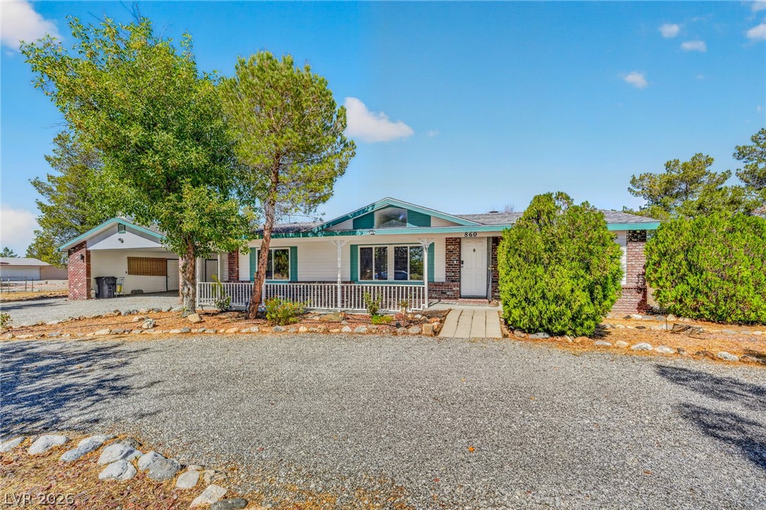 860 Dixieland Street, Pahrump