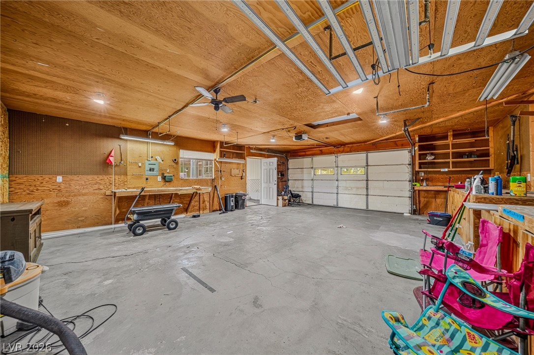 Photo 39 of 50, 860 Dixieland Street