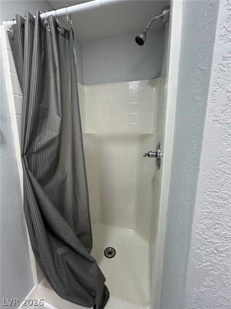 Photo 36 of 50, 860 Dixieland Street