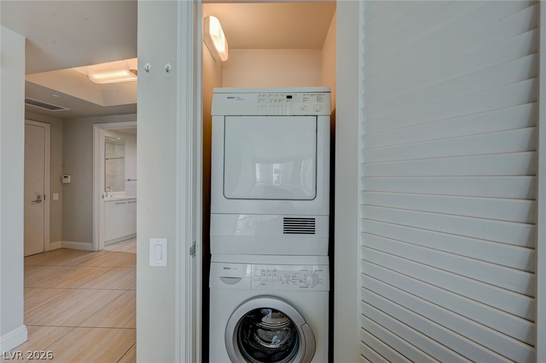 Photo 16 of 70, 222 Karen Avenue #1602