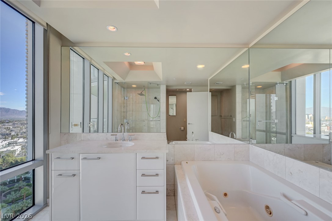 Photo 26 of 70, 222 Karen Avenue #1602