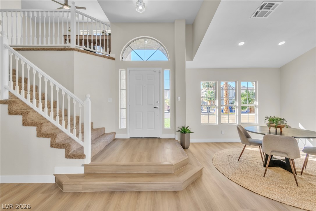 Photo 2 of 322 Redondo Street