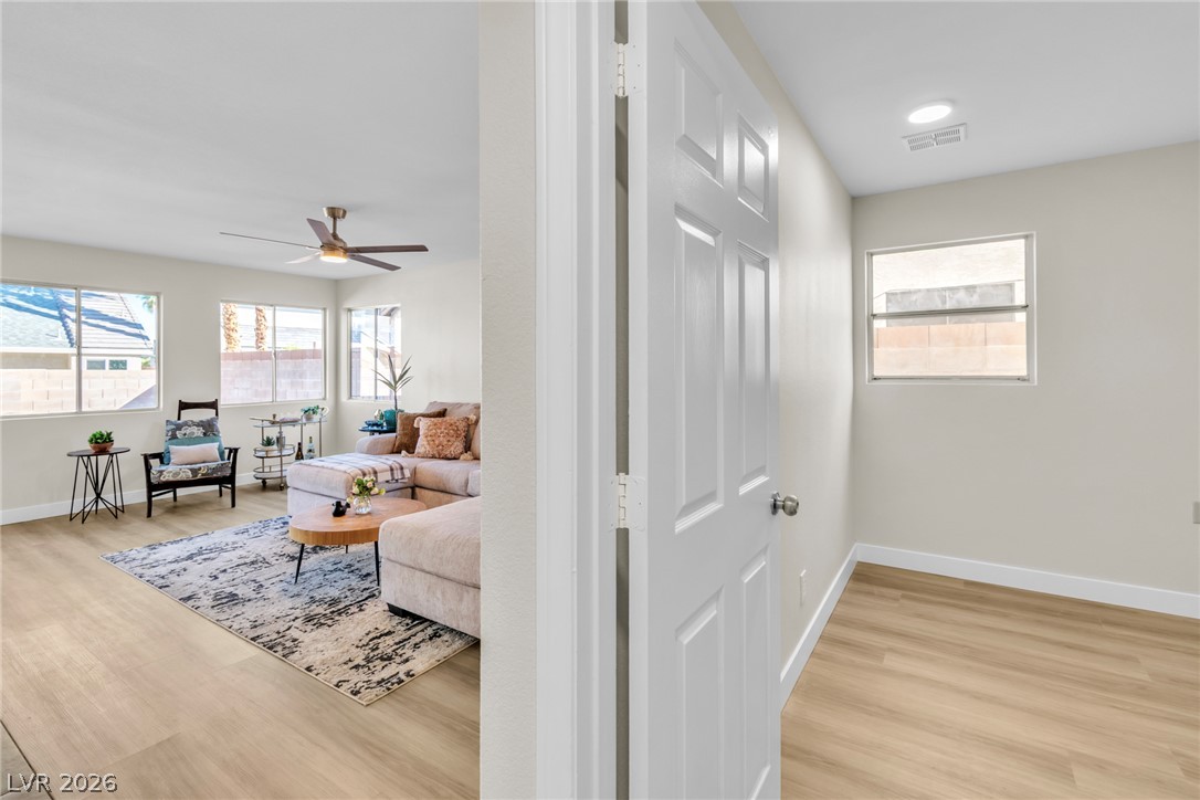 Photo 23 of 48, 322 Redondo Street