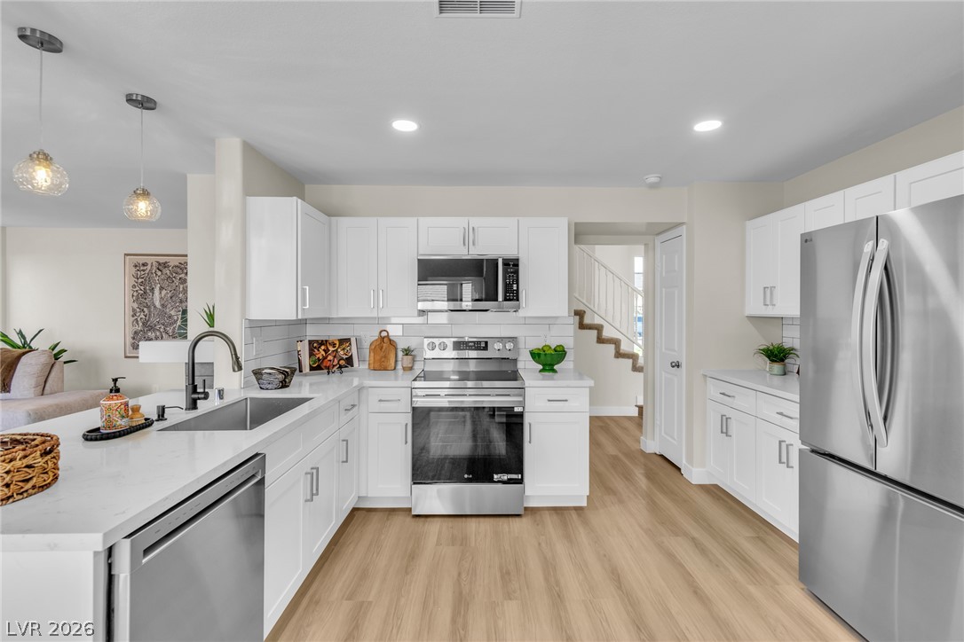 Photo 13 of 48, 322 Redondo Street