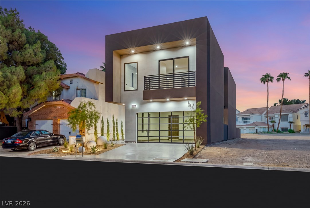 2824 Queens Courtyard Drive, Las Vegas