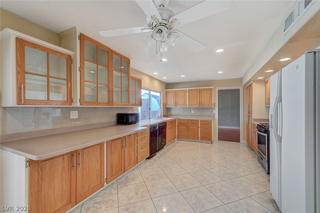 Photo 18 of 70, 5124 Casco Way