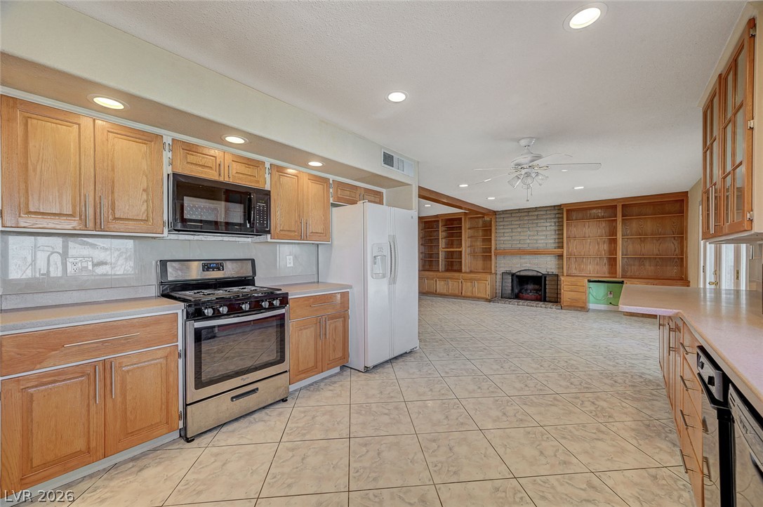Photo 23 of 70, 5124 Casco Way