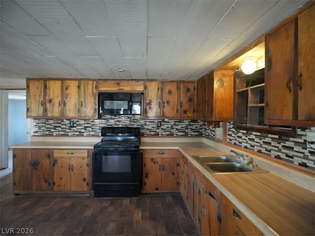 Photo 2 of 4031 Moapa Street
