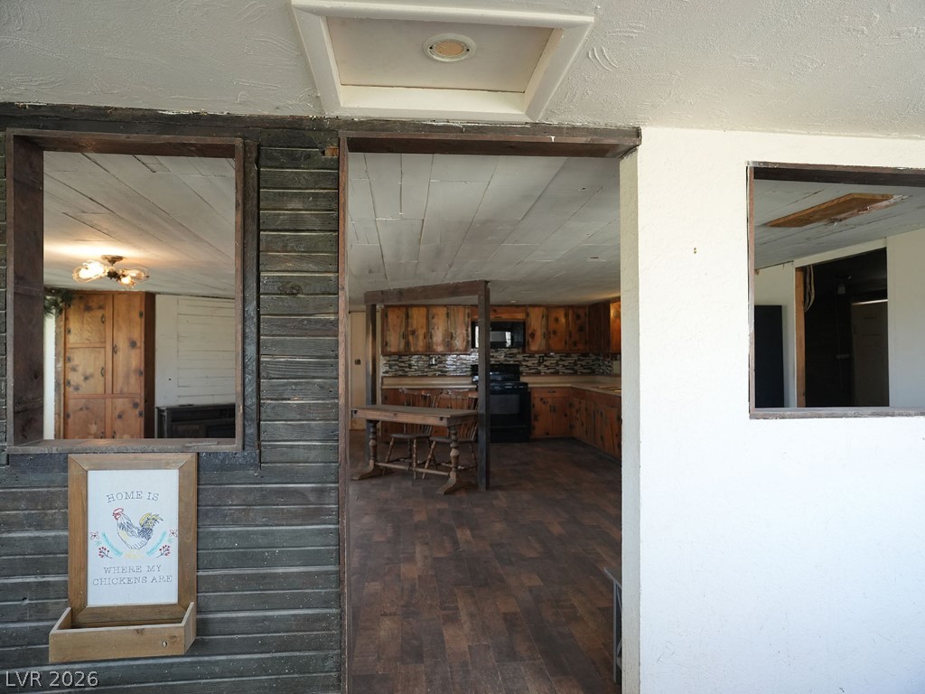 Photo 9 of 50, 4031 Moapa Street