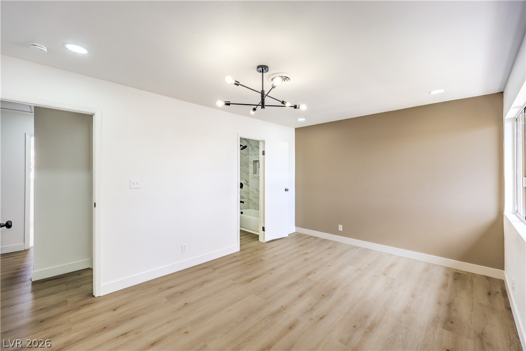Photo 13 of 32, 513 Starfire Place