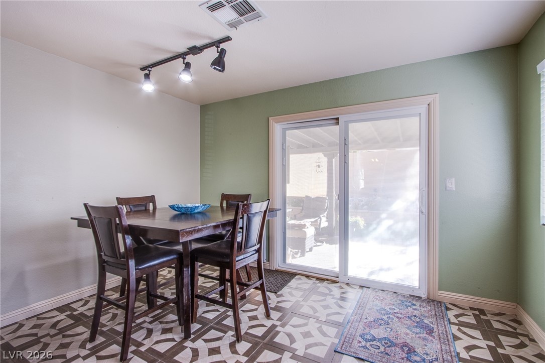 Photo 8 of 33, 4659 Winfield Drive