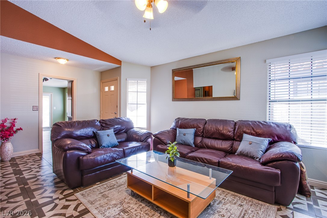 Photo 4 of 4659 Winfield Drive