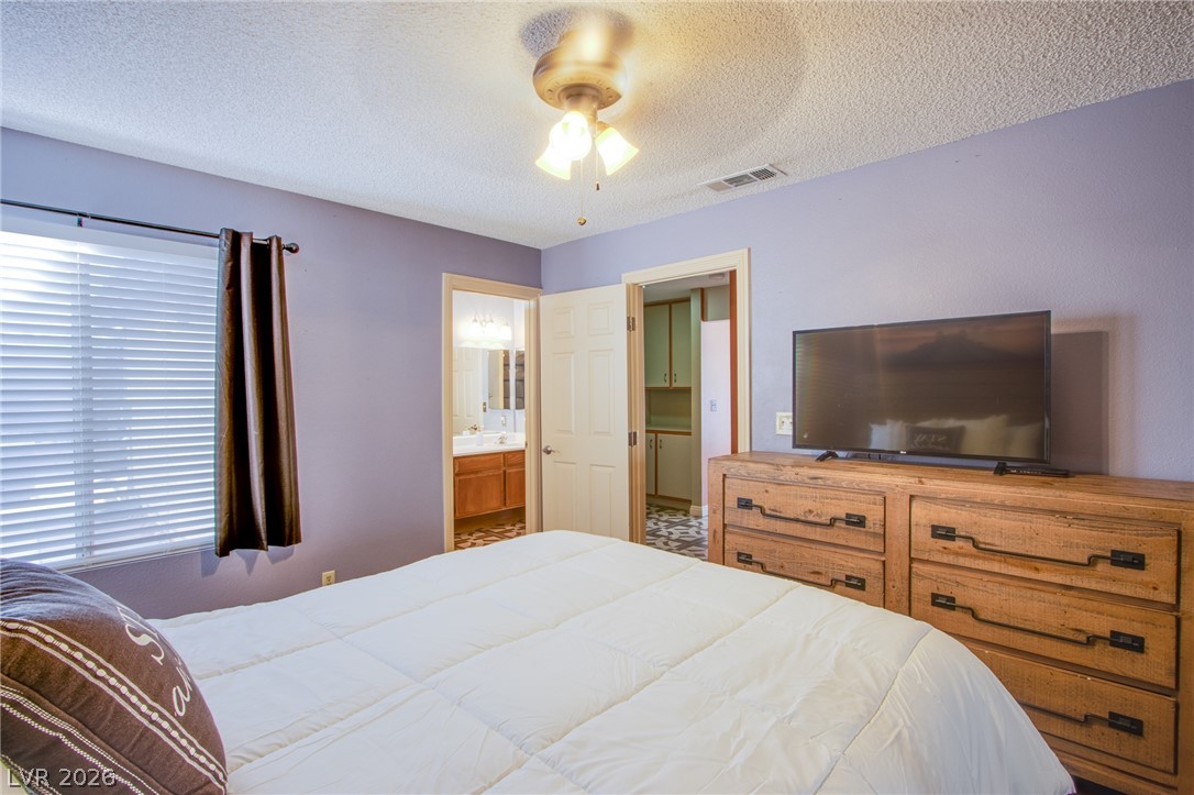 Photo 14 of 33, 4659 Winfield Drive