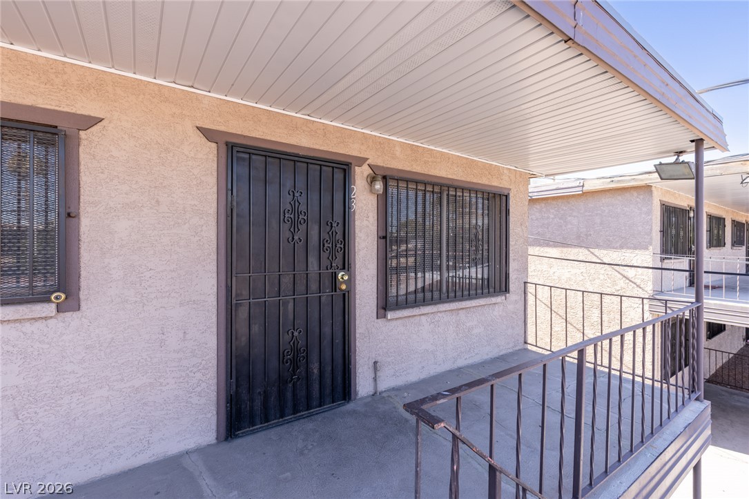 Photo 3 of 3718 Hazelwood Street #23