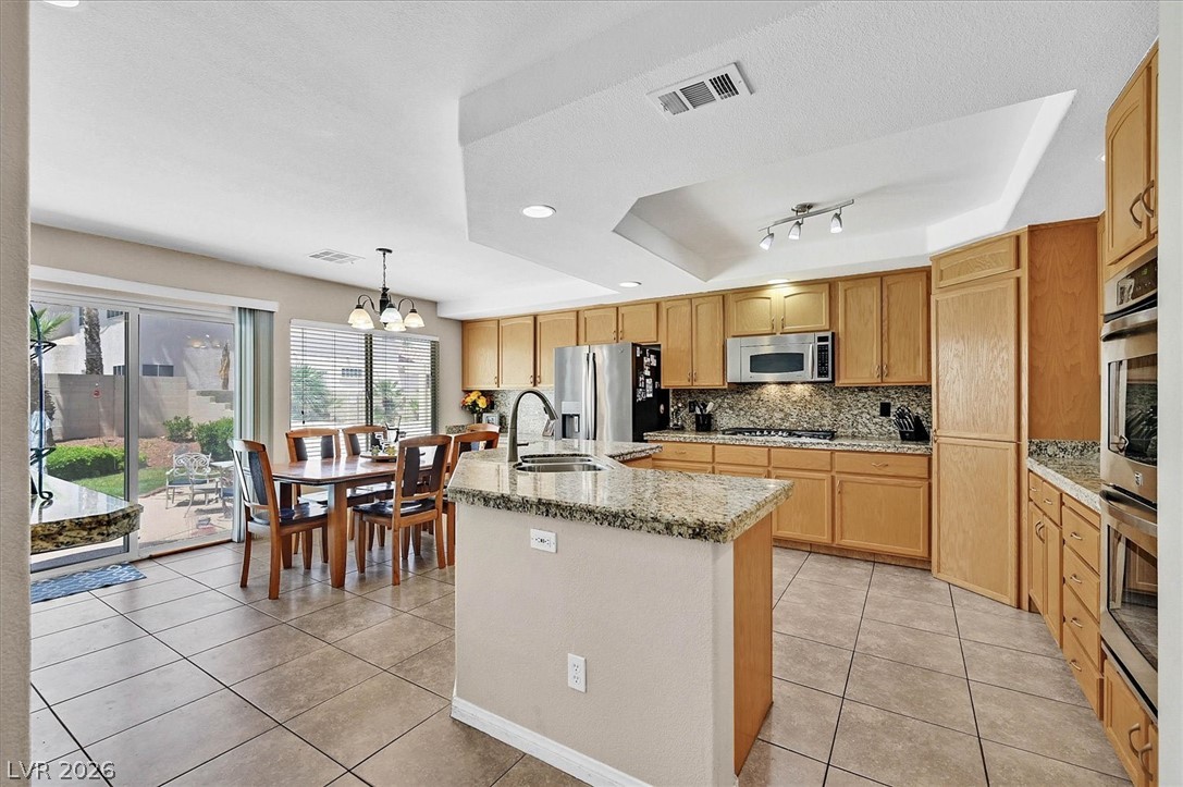 Photo 13 of 34, 3905 Larkcrest Street