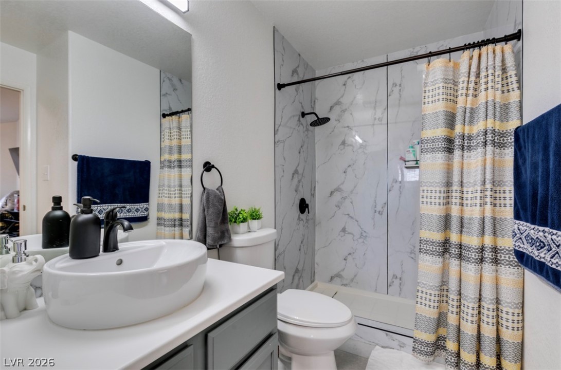 Photo 10 of 15, 5016 S Rainbow Boulevard #202