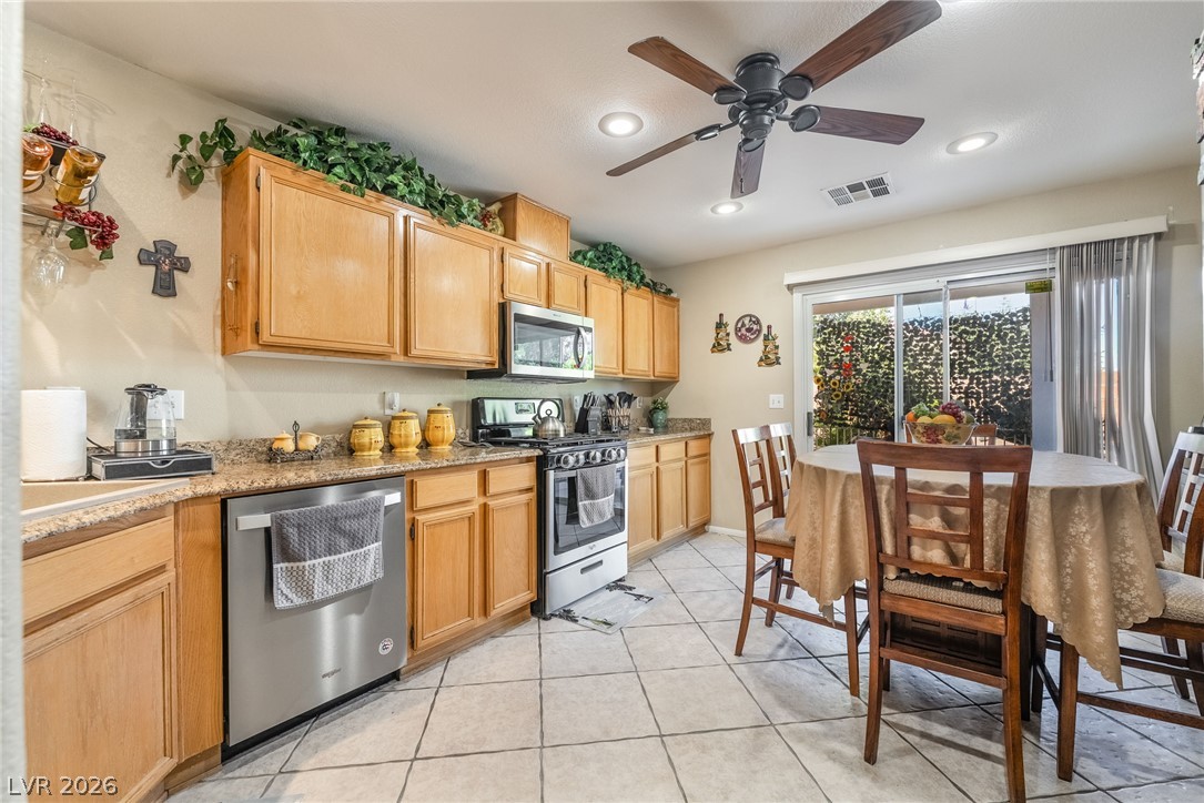 Photo 7 of 22, 3512 Laguna Veneta Avenue