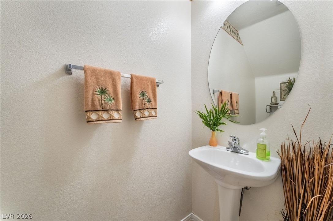 Photo 9 of 22, 3512 Laguna Veneta Avenue