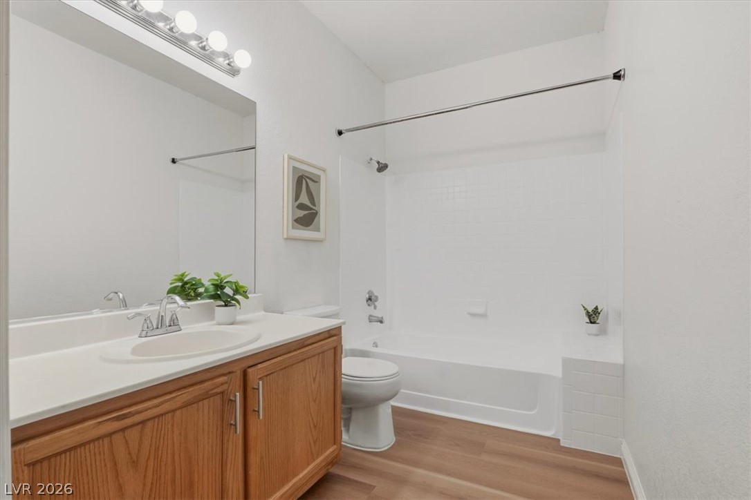 Photo 26 of 35, 5415 W Harmon Avenue #1075