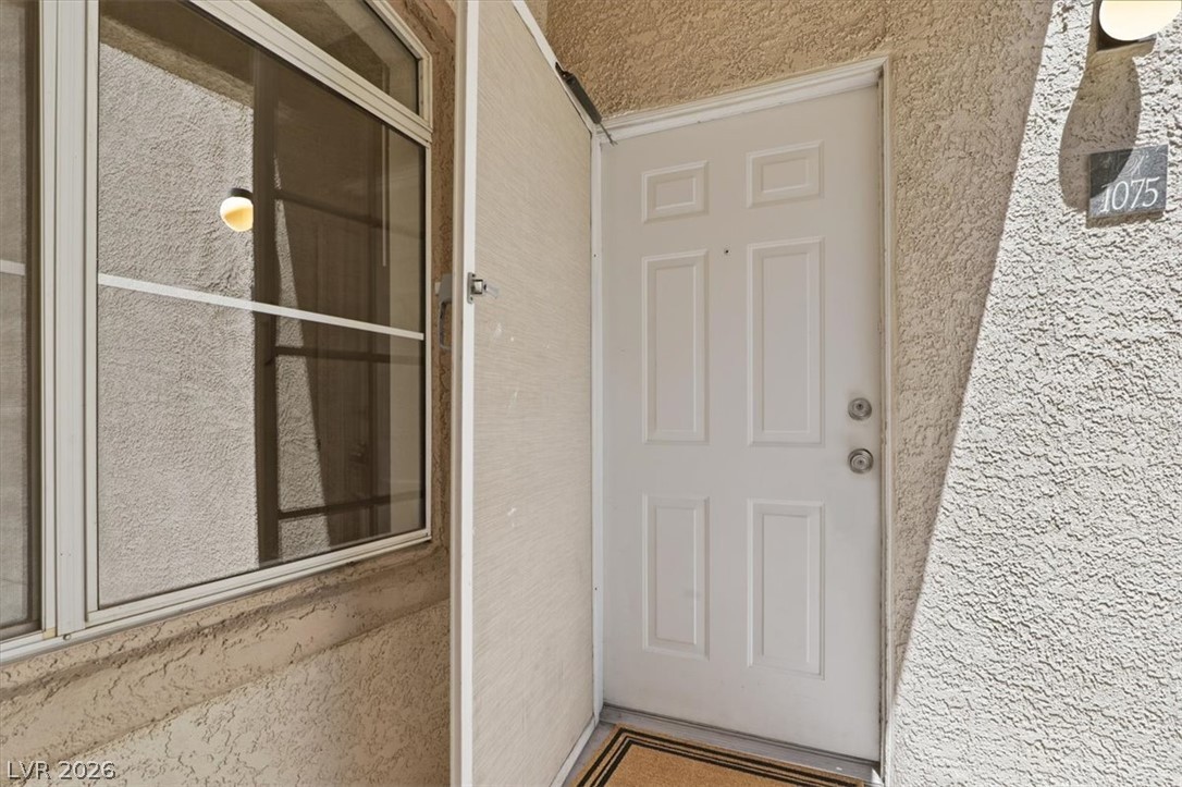 Photo 4 of 5415 W Harmon Avenue #1075