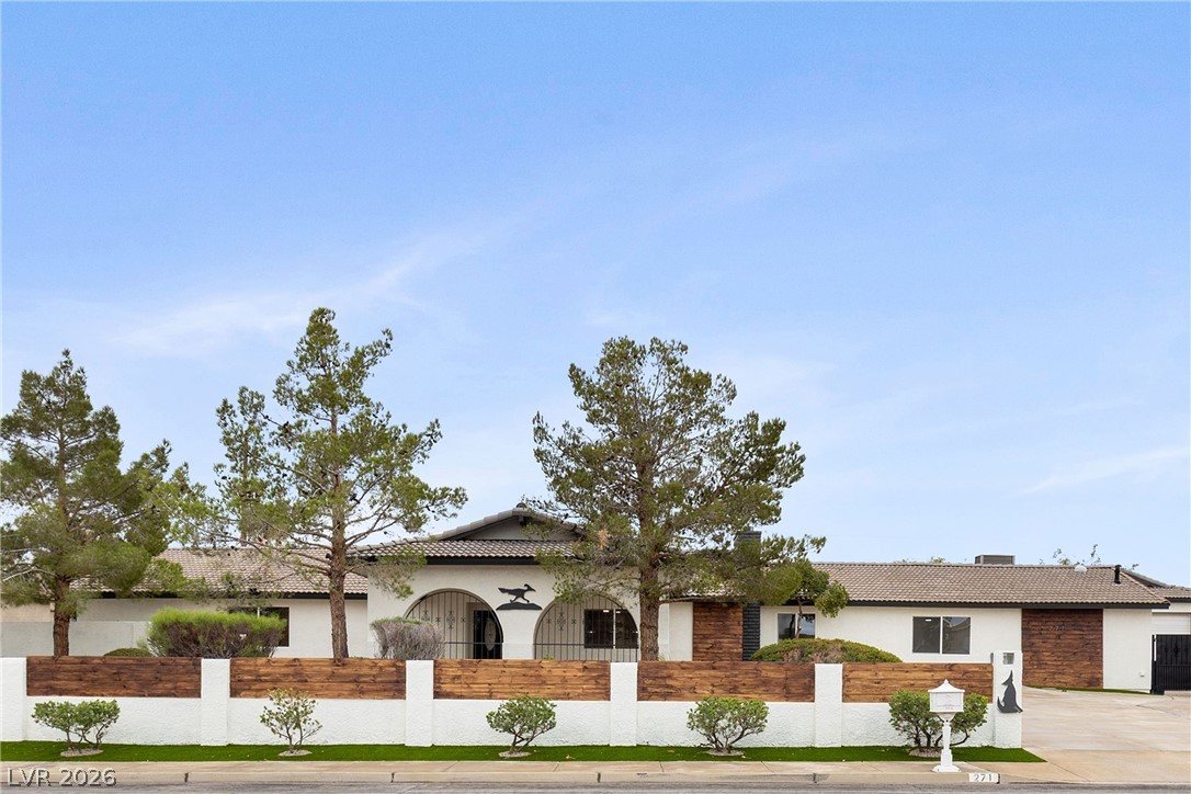 271 E Middleton Drive, Henderson 89015