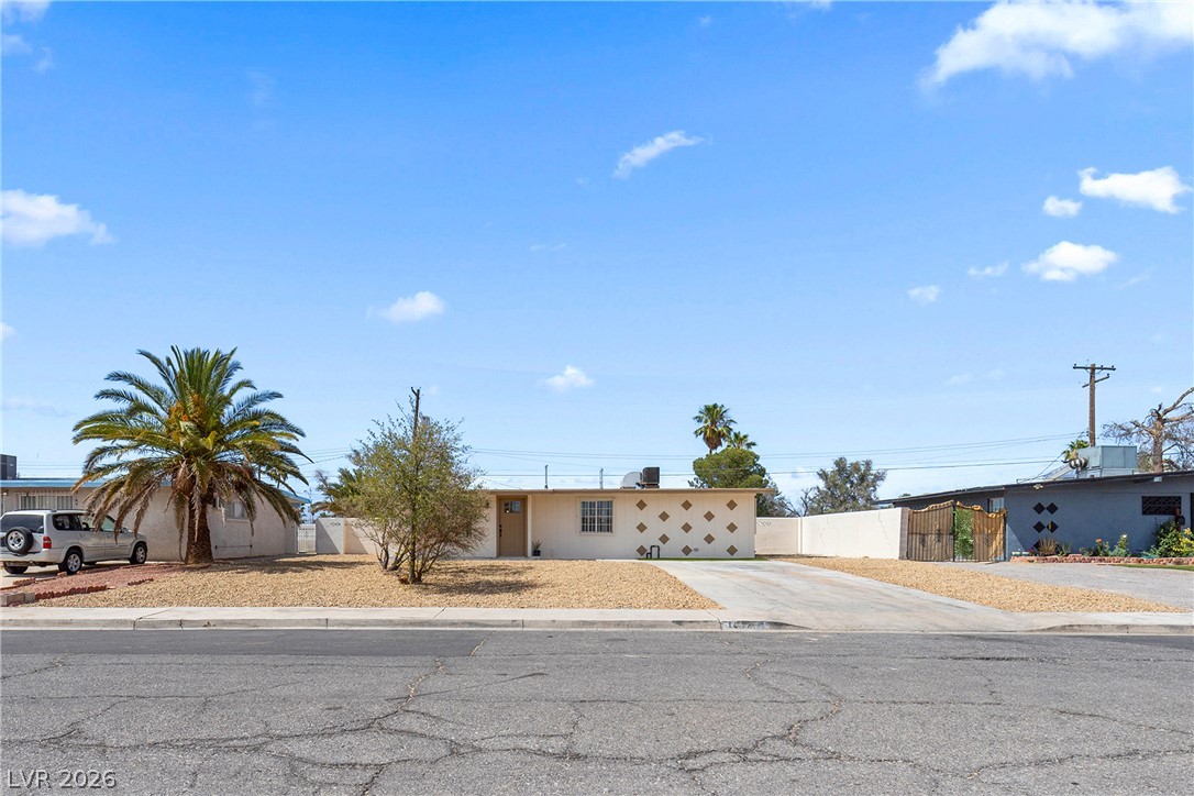Photo 30 of 40, 1612 Palora Avenue